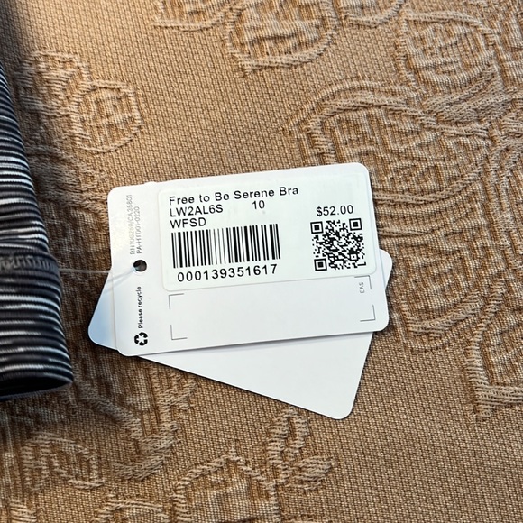 NWT Lululemon Free to be Serene Bra - Picture 2 of 5